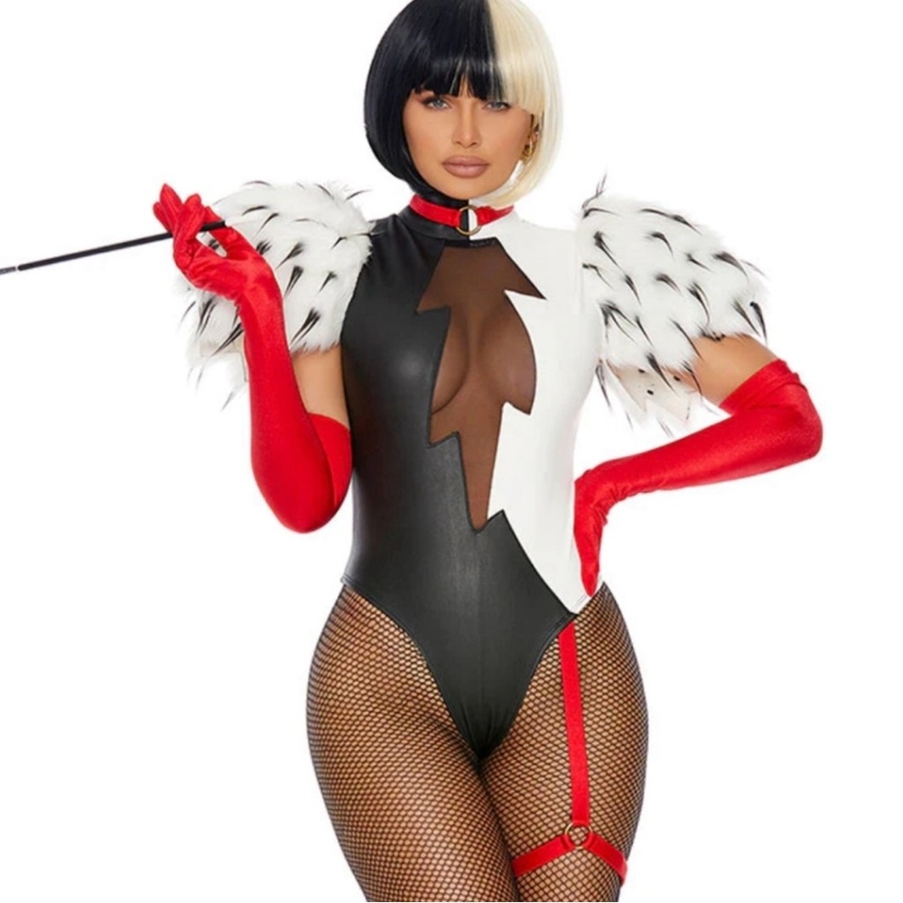 Inspired by Disney Cruella Devil. Movie Villain Character Costume